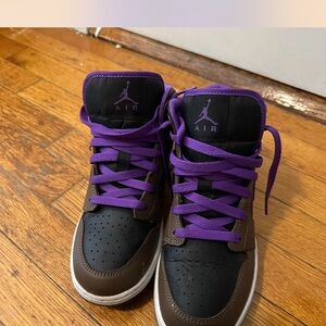 Nike Sneakers with Purple Fabric